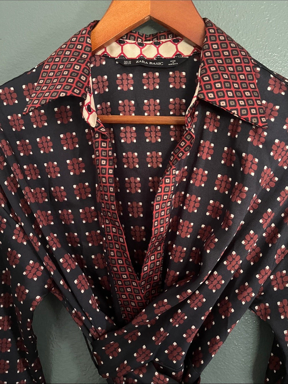 Printed Wrap Dress - Picture 3 of 6